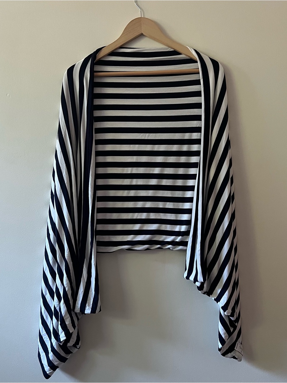 Mott50 Multi-Use Shawl Beach Cover-up Nursing Sarong Navy and White Stripes EUC